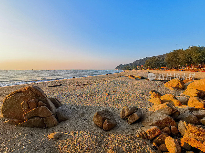 海湾Cempedak海滩，Kuantan, Pahang，马来西亚